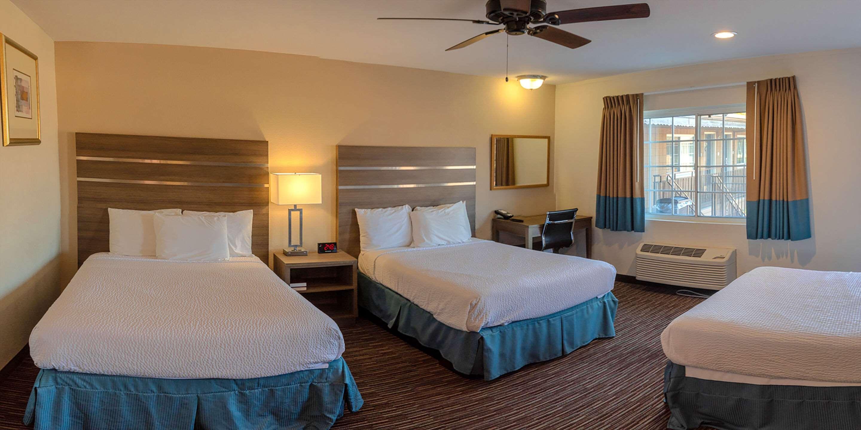 Motel Rodeway Near University-gateway To Yosemite 2*