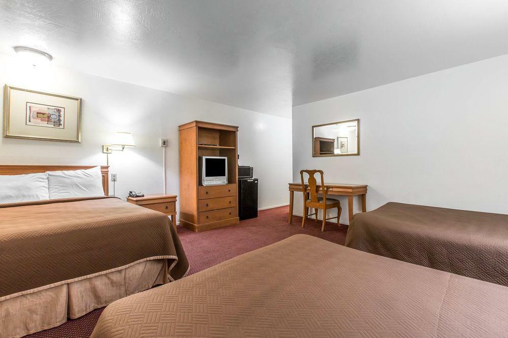 Motel Rodeway Near University-gateway To Yosemite Merced